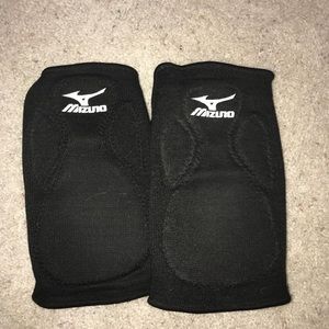 Volleyball knee pads